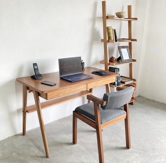 Set de Escritorio de madera sólida modelo Santy con silla y Librero
