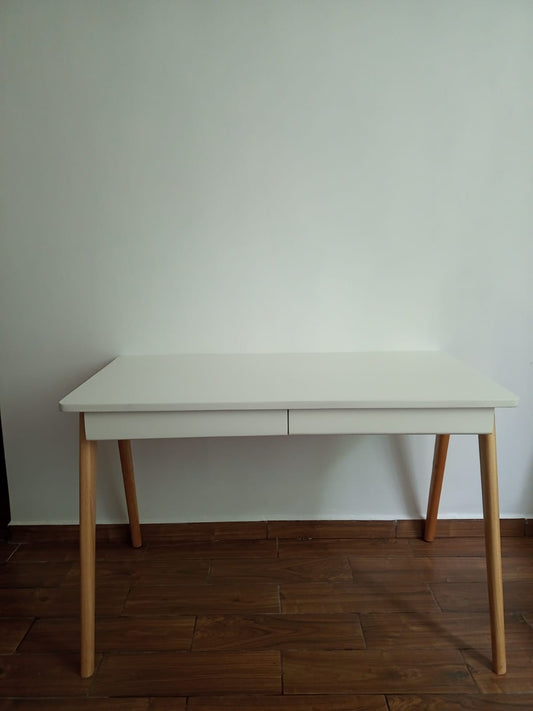 Set de Escritorio de madera sólida modelo Santy y Librero Troms (Pedido especial) Blanco y Pino Natural Set de muebles de madera alcazarmuebles.com