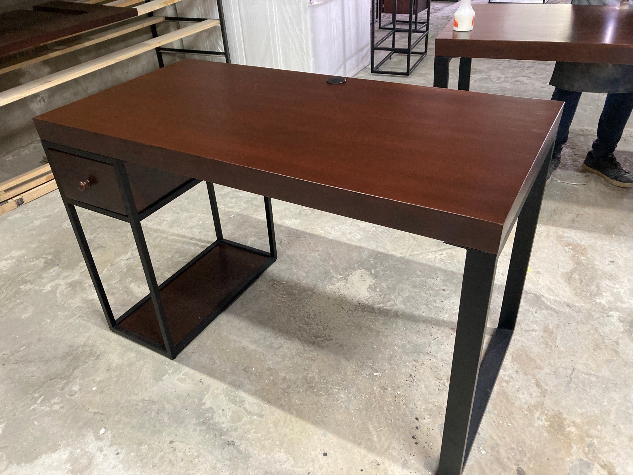 Escritorio Home Office 120 cm 1 Cajón, Madera Sólida 100%. Alcazarmuebles.com