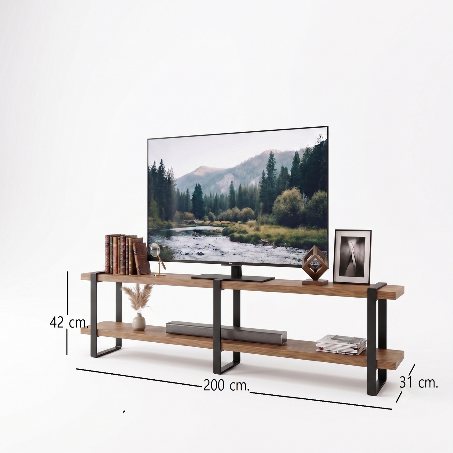 Rack para TV ORVOK de 200 × 31 × 42 cm, con televisor y repisa inferior abierta.