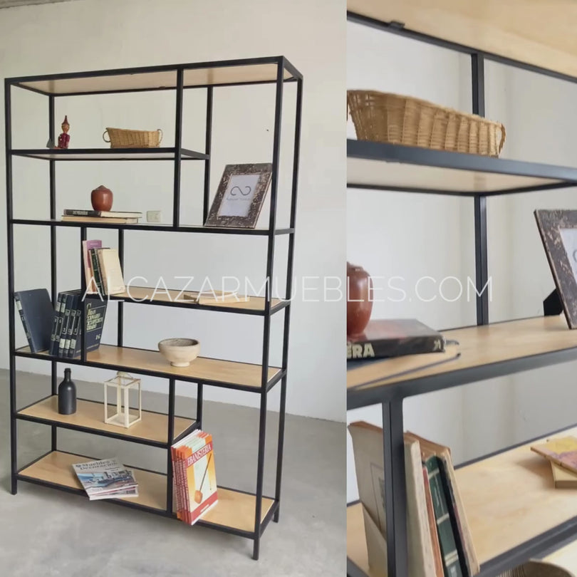 Librero de acero industrial con madera