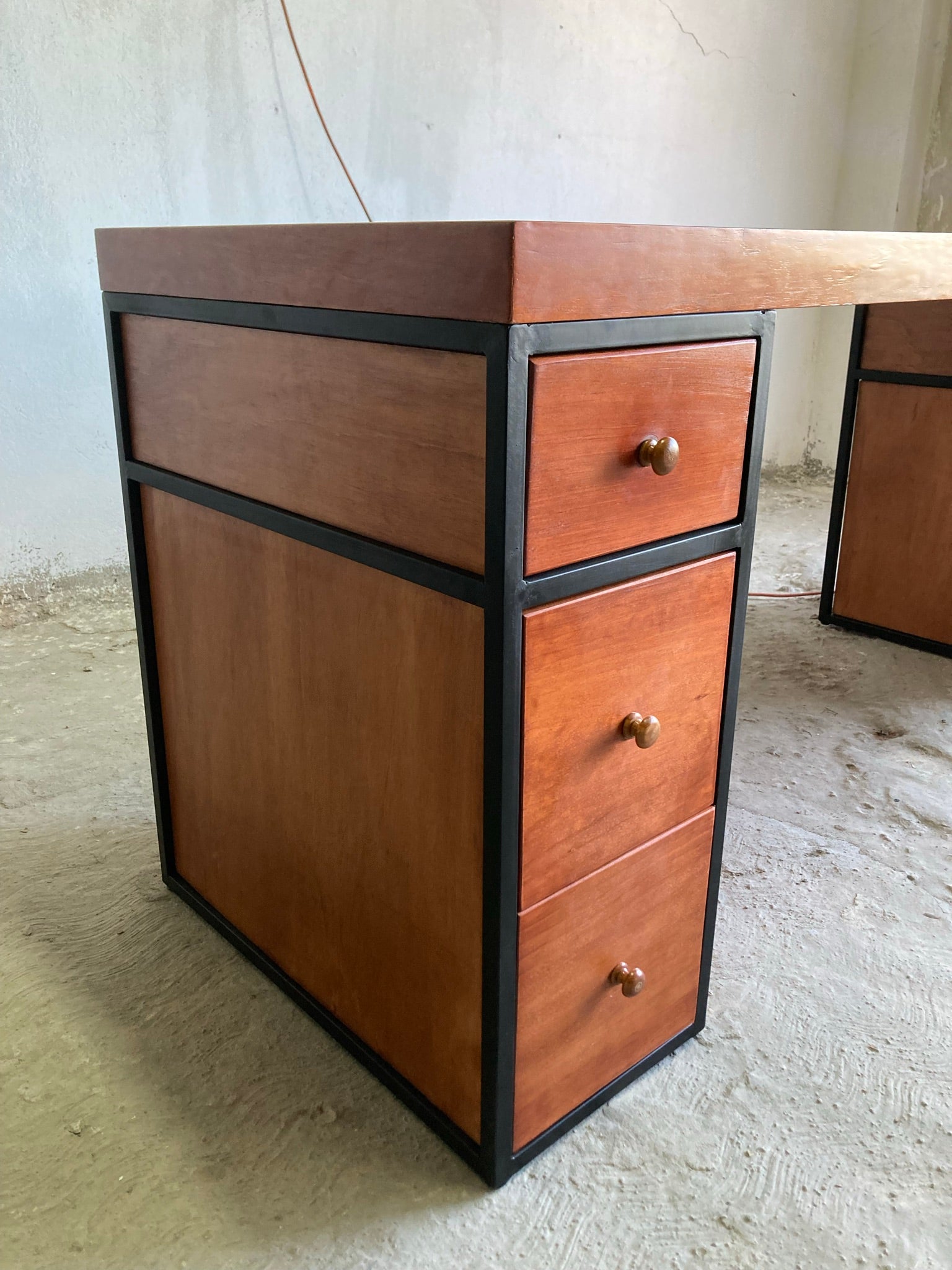 Escritorio Home Office 120 cm 4 cajones Cedro Alcazarmuebles.com