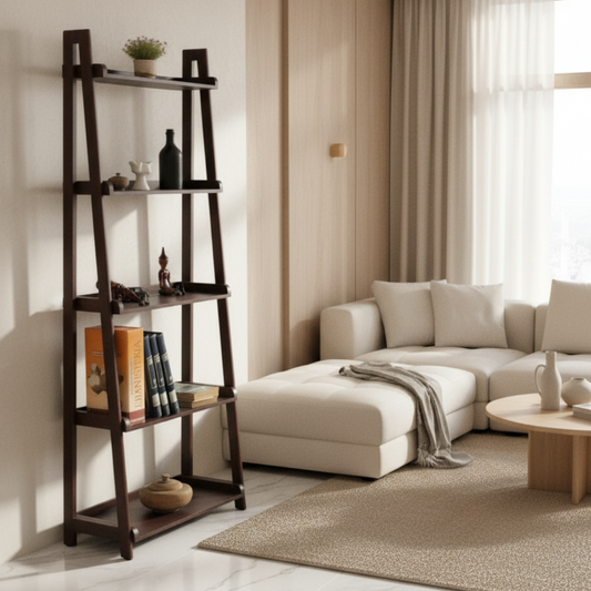 Librero Norland de madera maciza en acabado nogal oscuro diseño nórdico